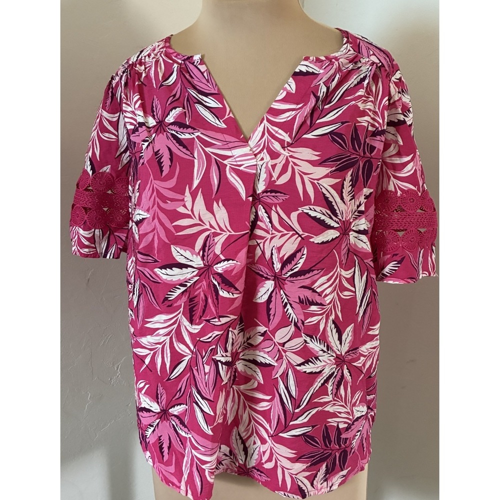 Como Blu Floral Lace Accent V-Neck Short Sleeve Blouse Pink S/P